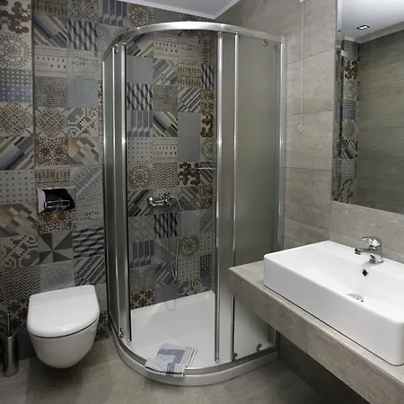 Akti 2* 佩弗卡里